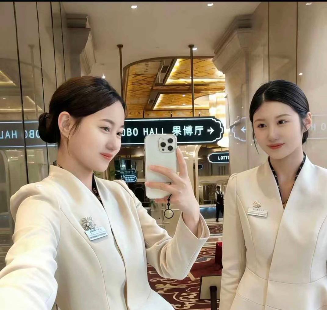 福布斯公司客服主题图鉴·琥珀徽章